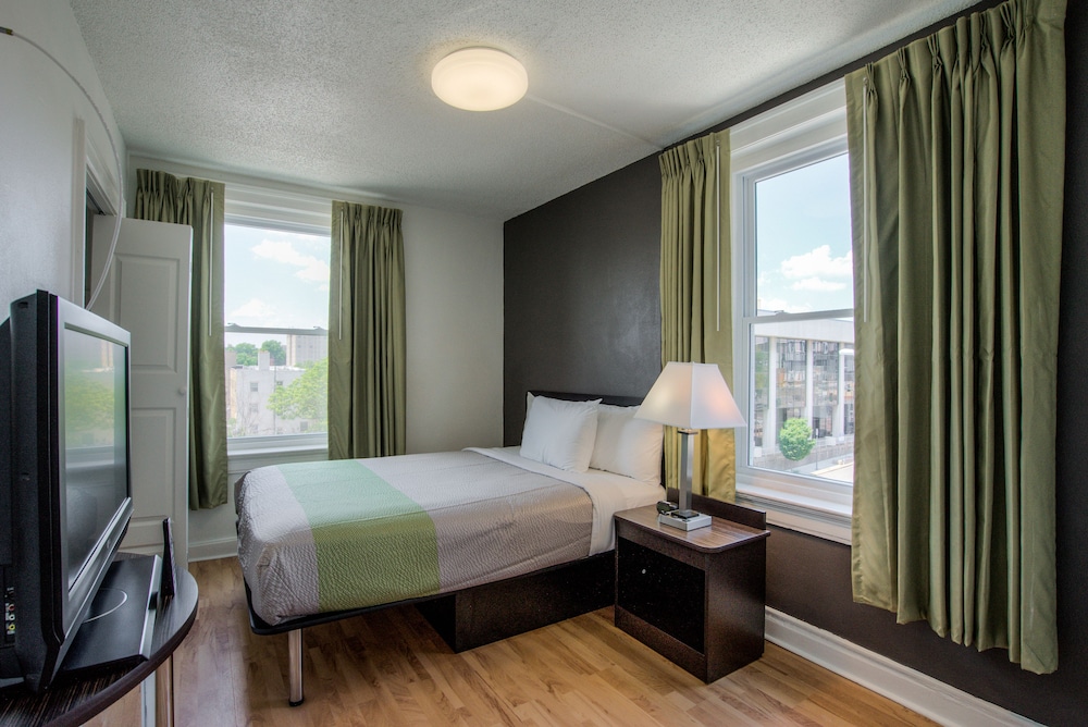 Quality Inn & Suites Kansas City Downtown