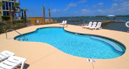 Little Lagoon Cottages
