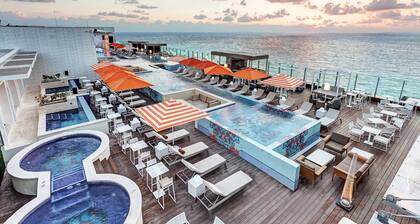 Royalton CHIC Cancun, An Autograph Collection All-Inclusive Resort - Adults Only
