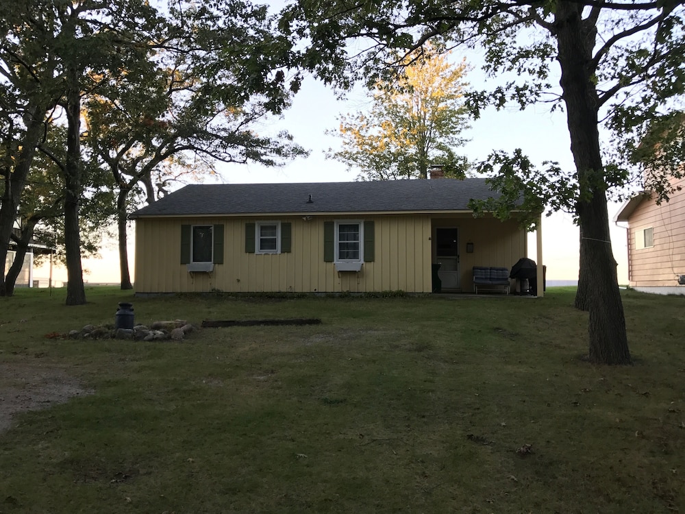 Updated Cottage With Large Deck & Private Lakefront on Caseville's Sand Point in Pigeon Best