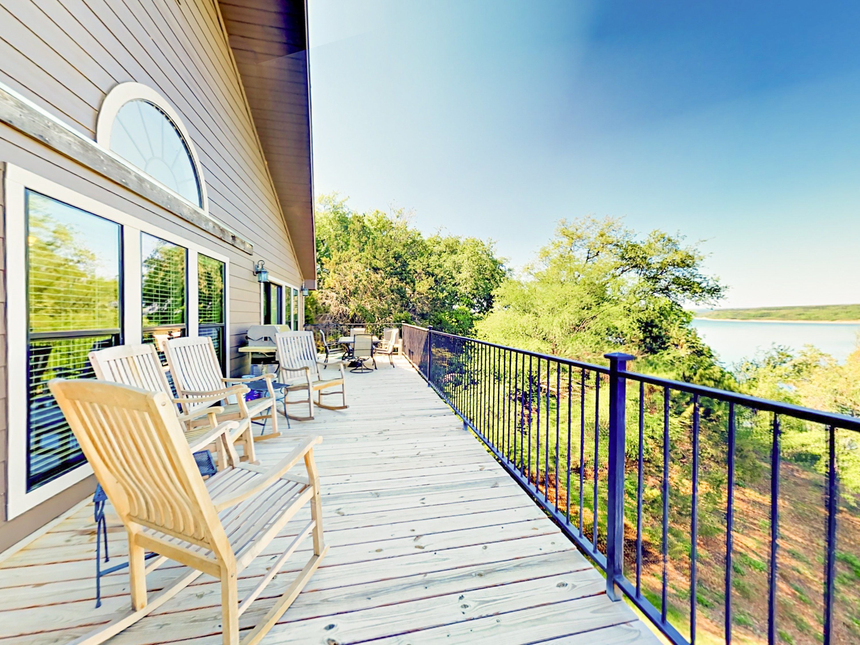 5 Bedroom Private Vacation Home in Spicewood (1005 Coventry Rd) in Marble Falls, United States