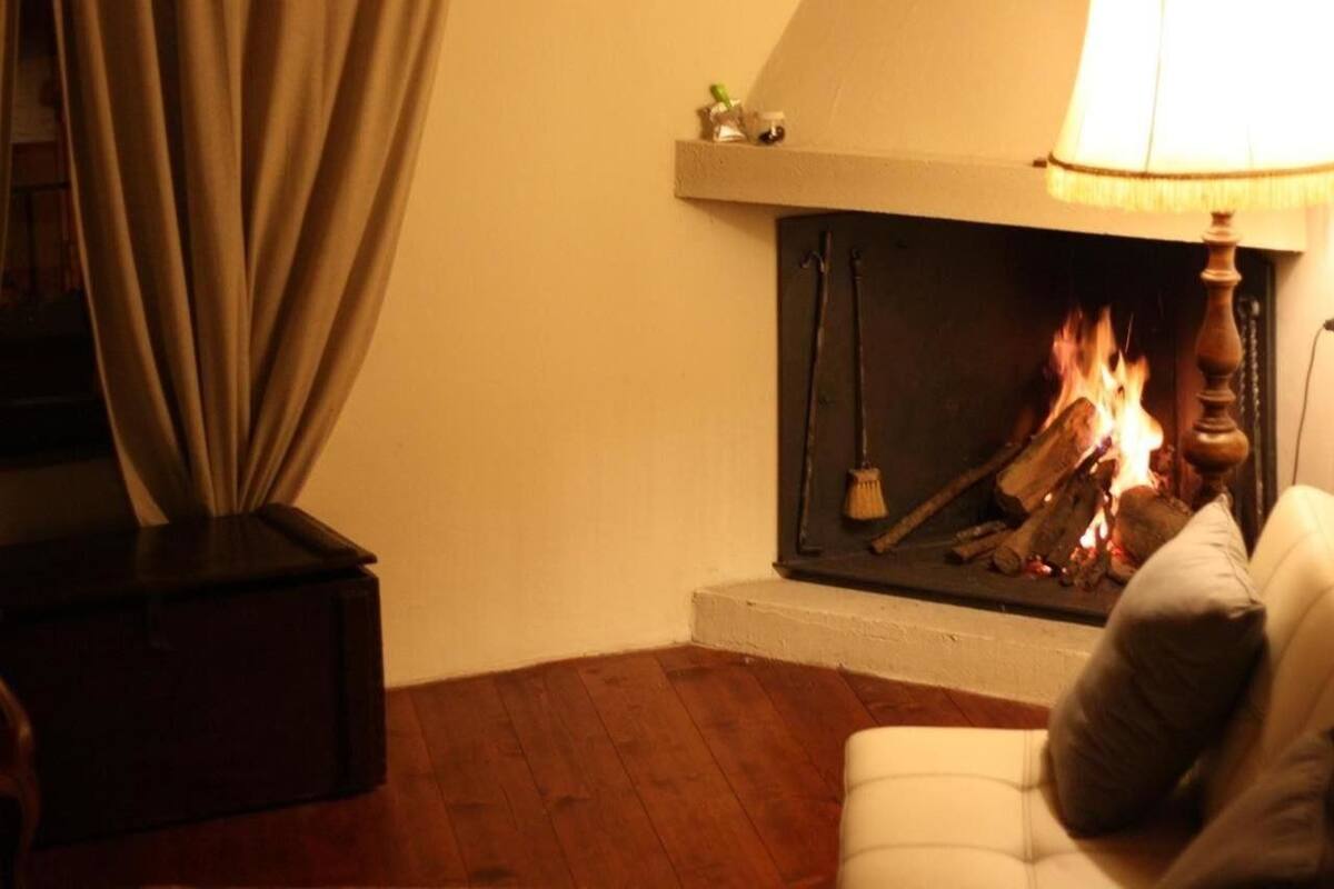 Il Lupo Rosso In Santu Lussurgiu Italy Expedia