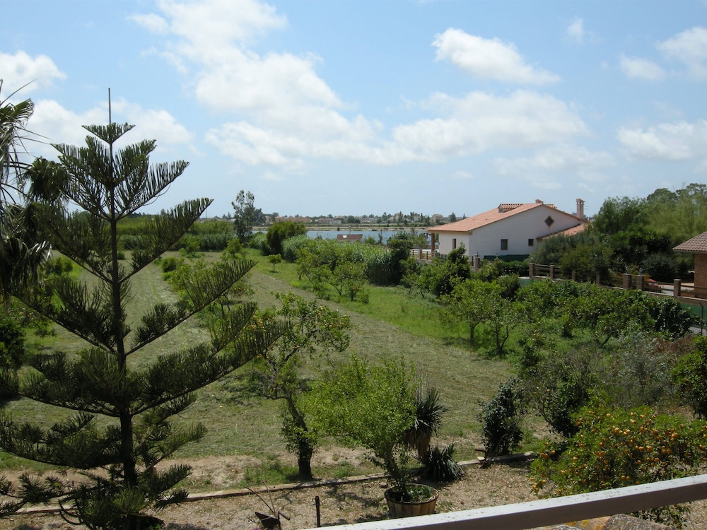 Casa Sorrapa is Ideal for Families, Located Next to the River Ebro in Deltebre, Spain