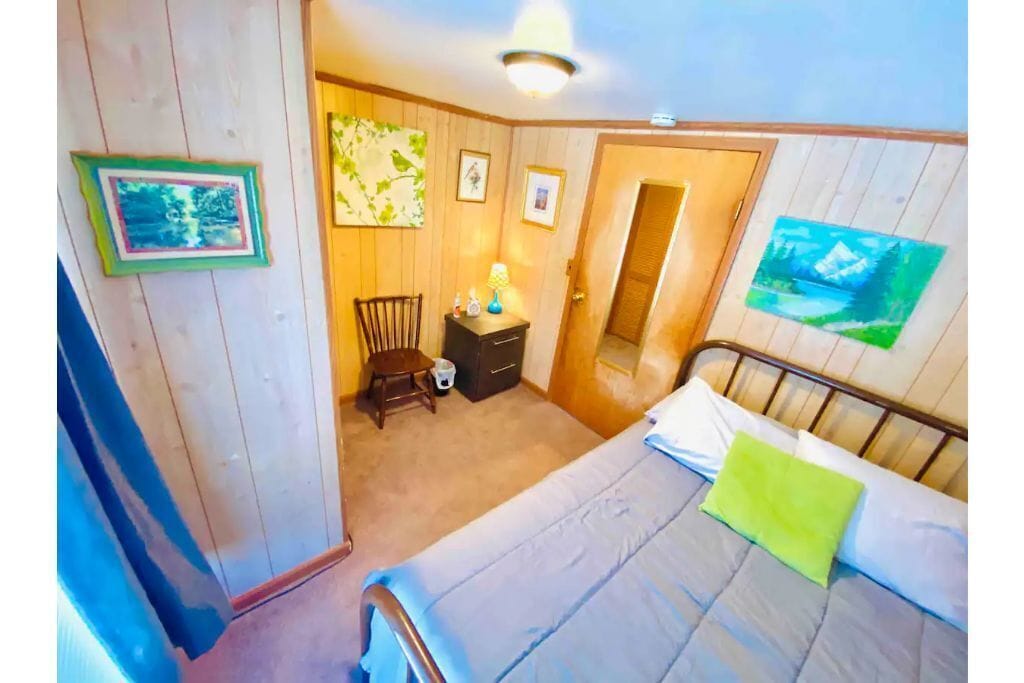 Mountaintop Property on 8 acres in , in Honesdale, United States