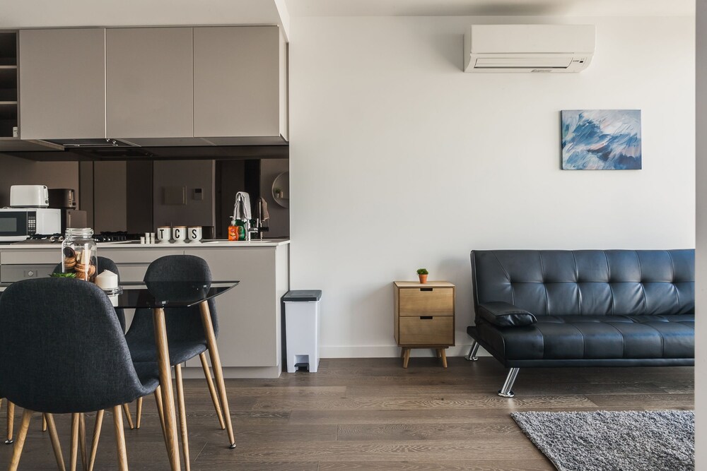 Victoria One Suites