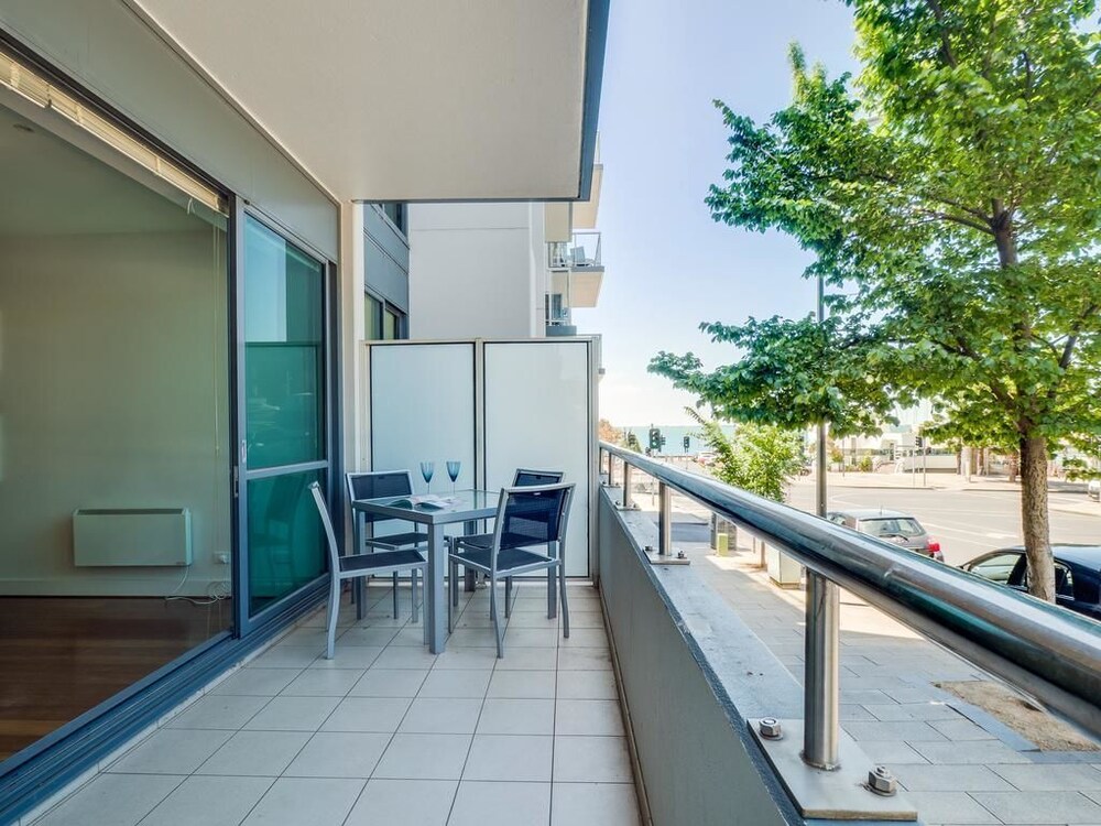 Waterfront By Gold Star Stays