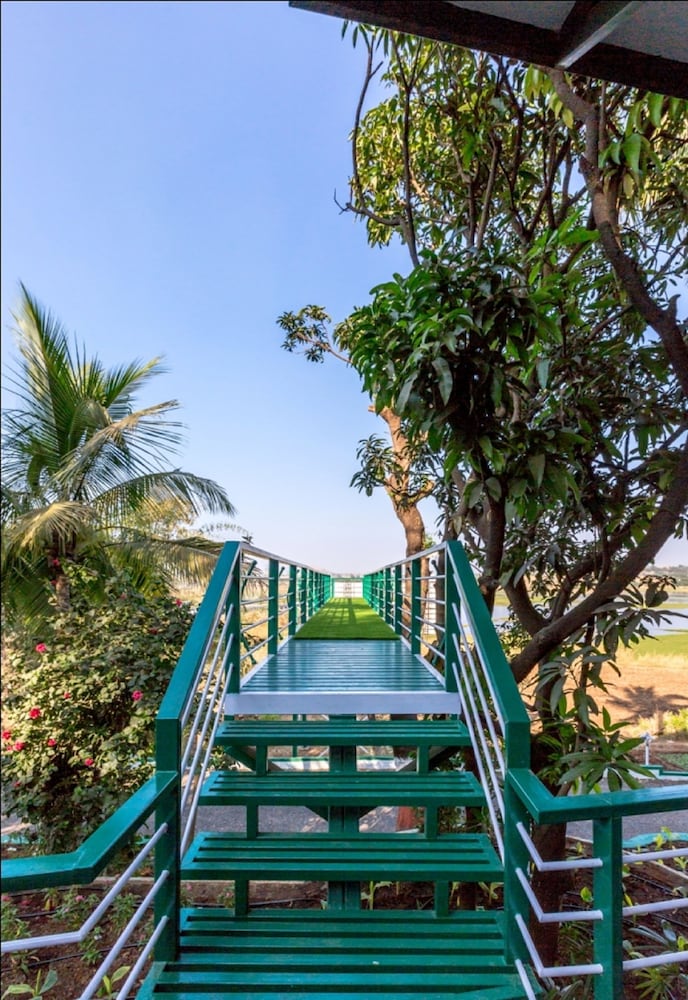 The Herb Farm AU109 Deals & Reviews (Igatpuri, IND) Wotif