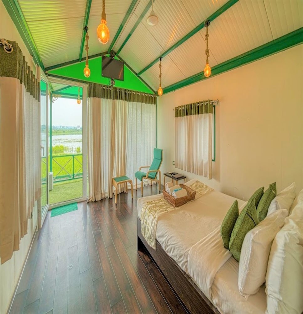 The Herb Farm AU109 Deals & Reviews (Igatpuri, IND) Wotif