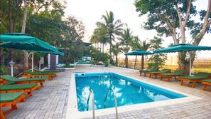 Outdoor pool, pool umbrellas