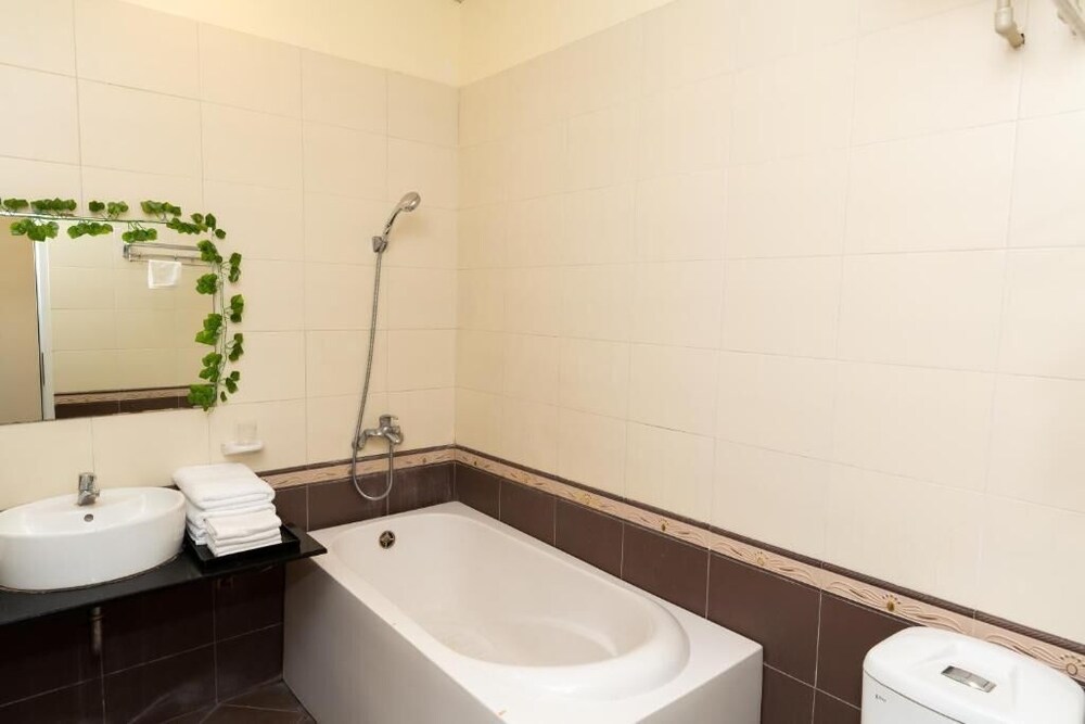 Photo - Khách sạn Thế Kỷ Mới