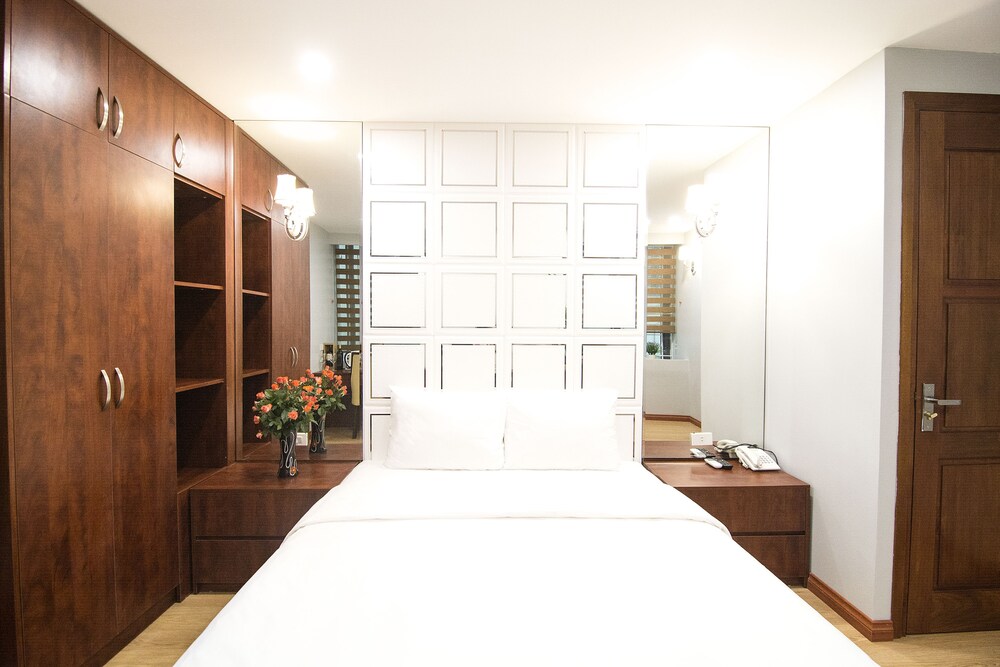 Photo - Khách sạn Thế Kỷ Mới