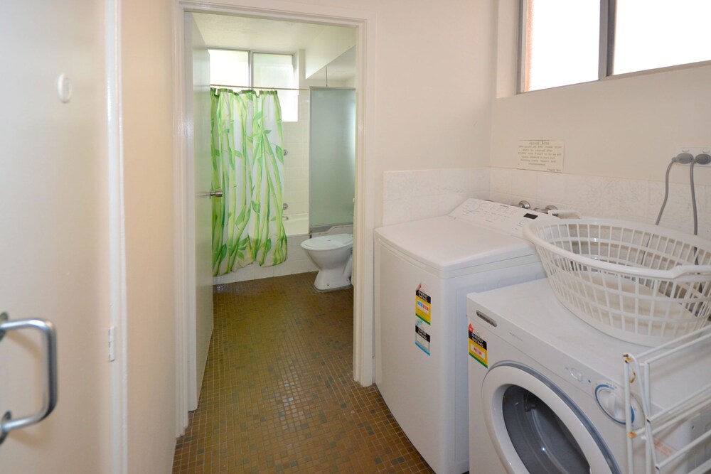 Headlands 9, 1 Clarence Street,