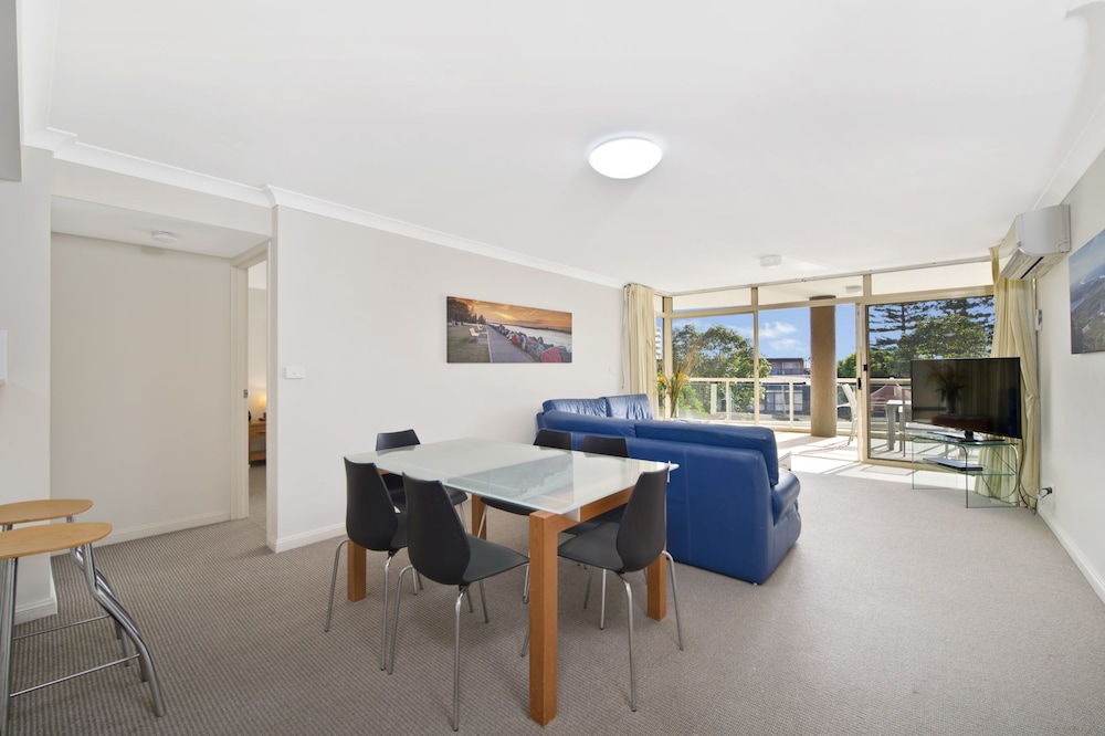 Northpoint 302, 2 Murray Street