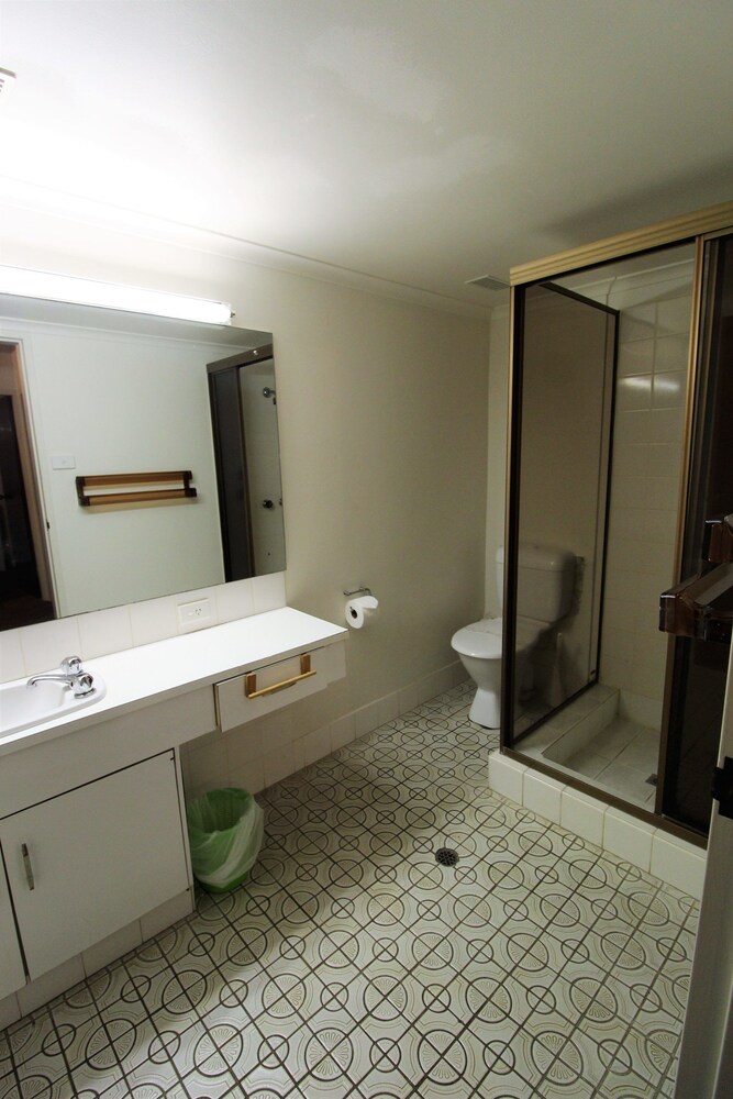 Macquarie Towers 17, 1 Waugh Street,