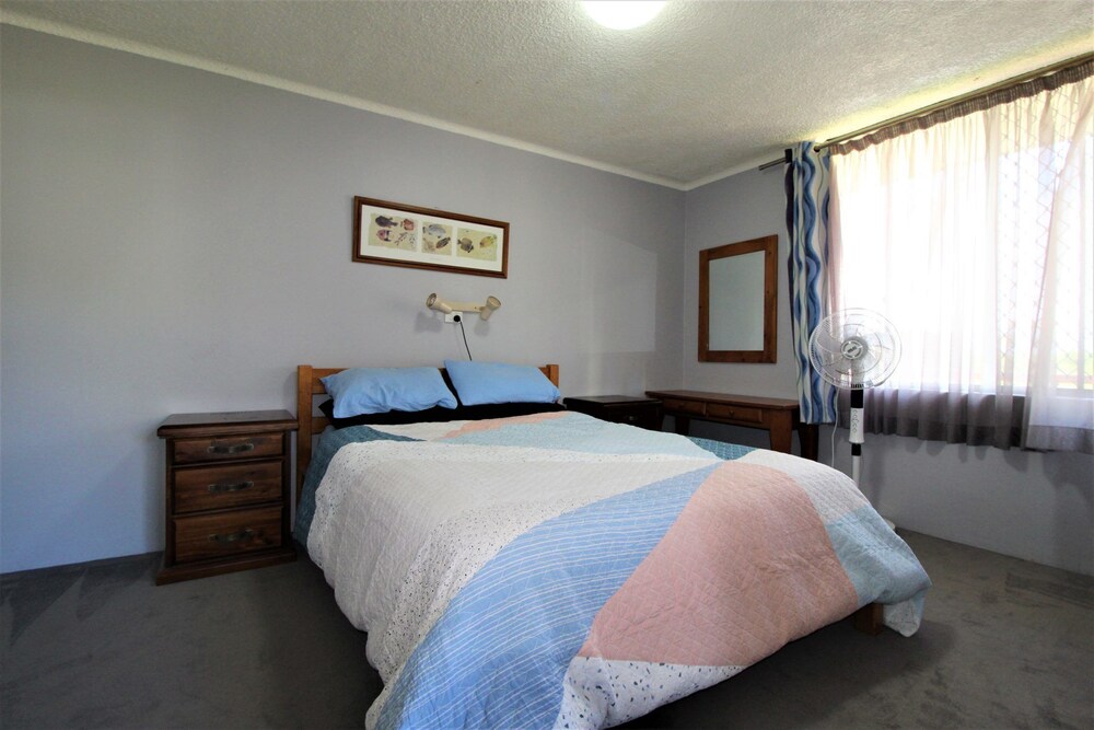 Beachfront 3, 25 Willow Street,