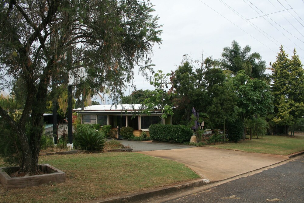 Yarraman Gardens Motel Queensland Deals & Reviews (Yarraman, AUS) Wotif