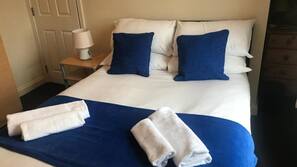 Free WiFi, linens