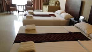 In-room safe, free WiFi