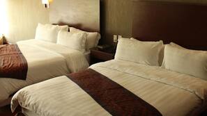 In-room safe, free WiFi