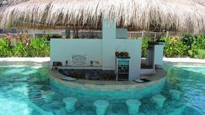 Outdoor pool, pool loungers