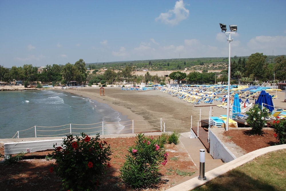 Queenaba beach
