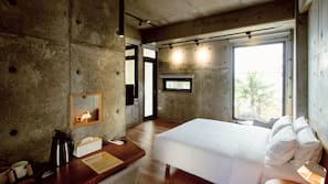 1 bedroom, premium bedding, desk, blackout drapes