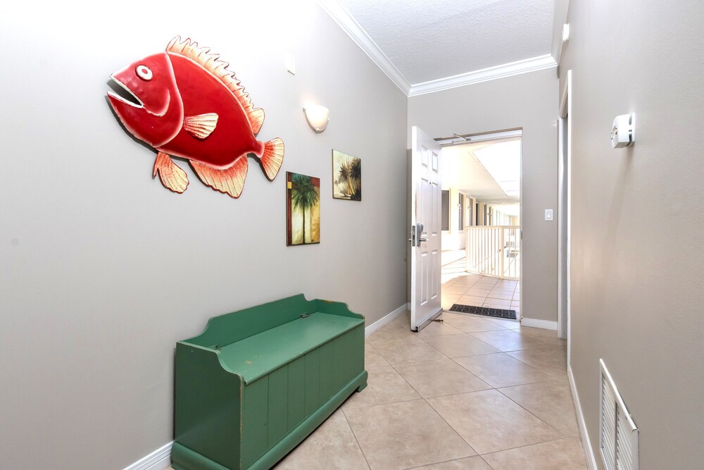 Penthouse Private Roof Top Private Hot Tub End Unit Amazing View 2 Porches In Pensacola Hotel Rates Reviews On Orbitz