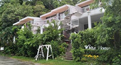 White House Mountian Beach Resort