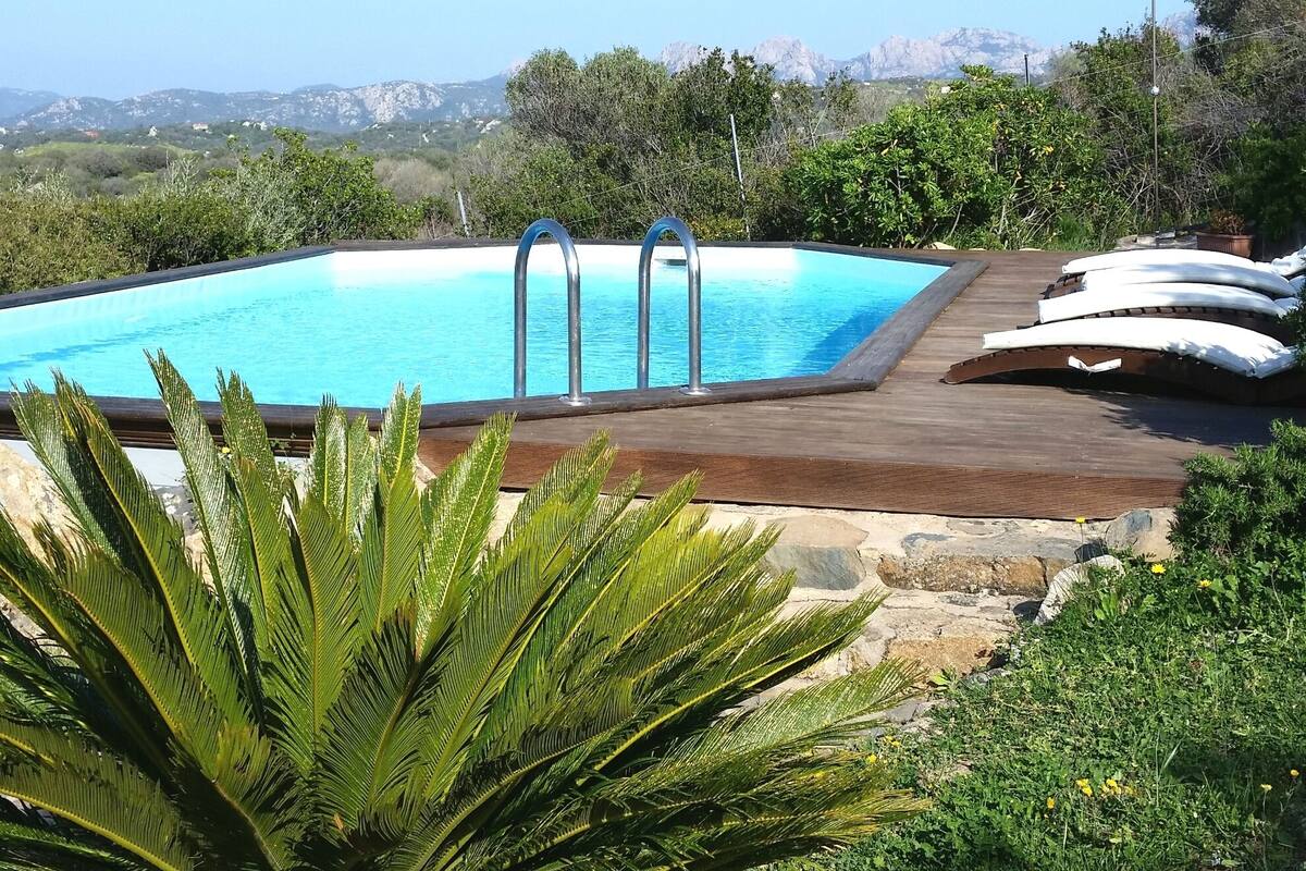 Dolce Luna Bed And Breakfast In Arzachena Expedia