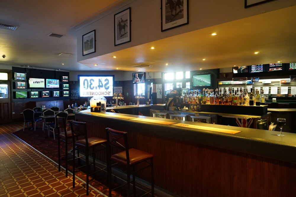 Sports bar, Rosehill Hotel