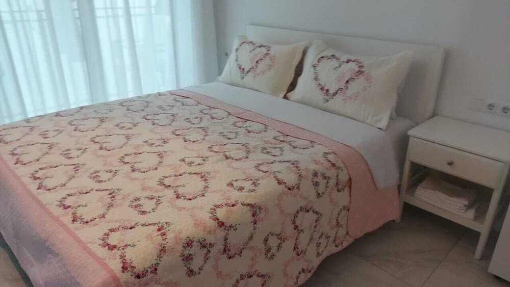 Foto - PURE WELLNESS SEA-VIEW Beluga & Dolphin Luxury HOTEL apartments