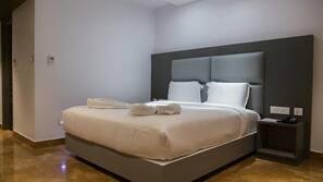 Free WiFi, linens