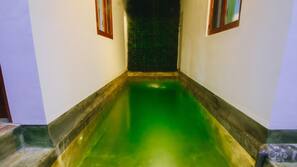 Piscine couverte
