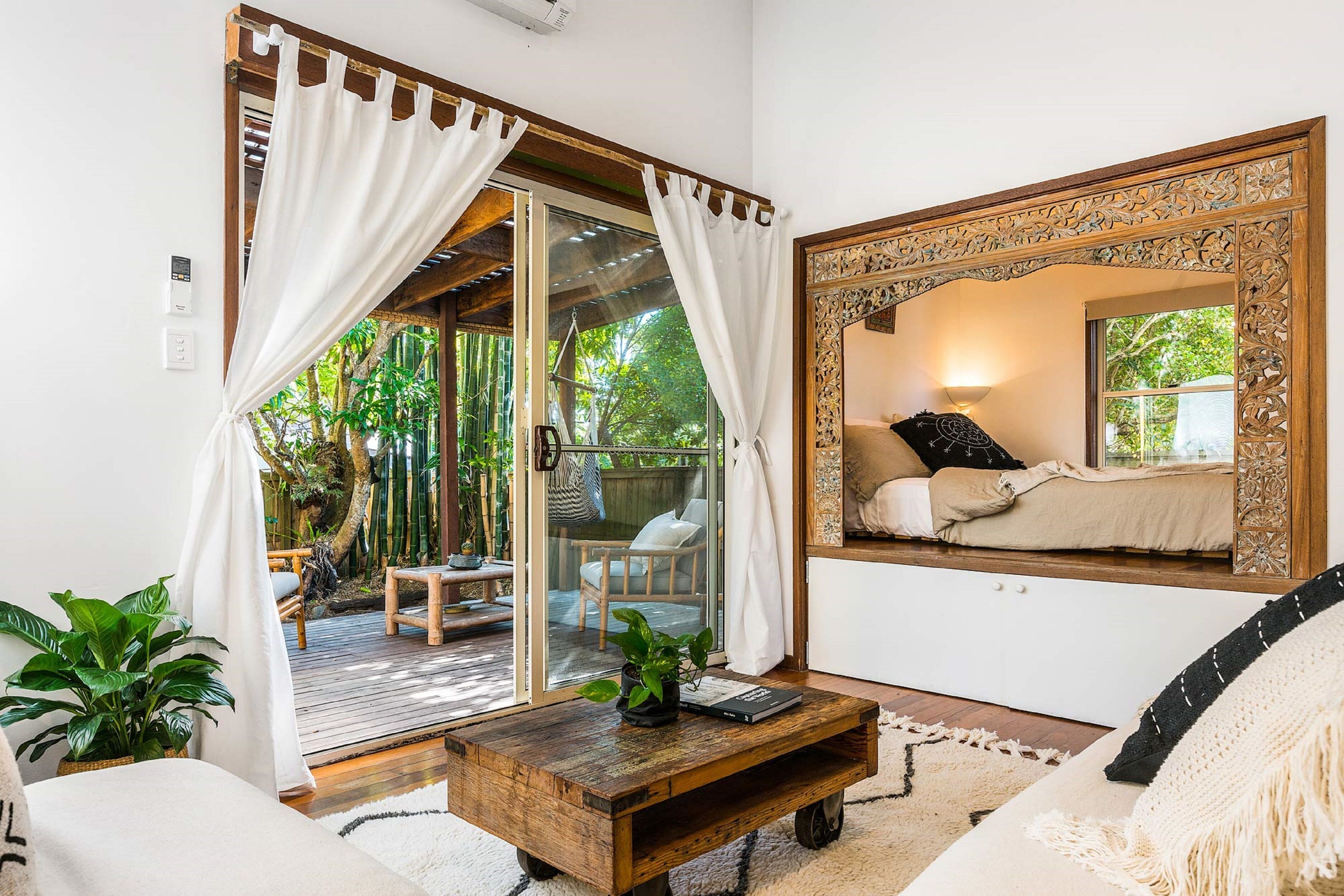 A Perfect Stay Bamboo Beach House - Balinese Inspired Tropical Setting