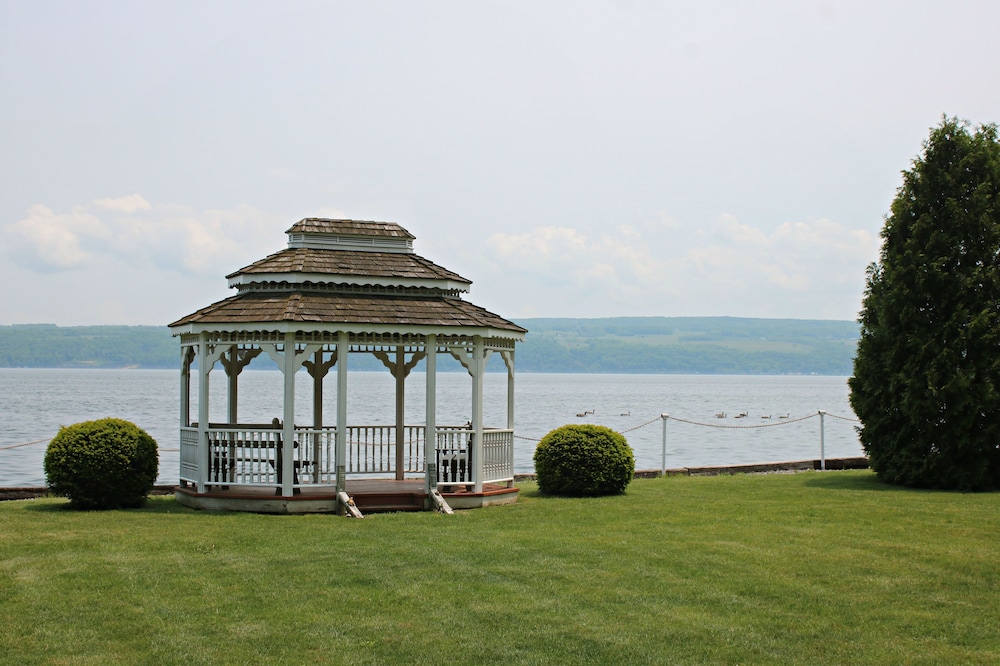 Plum Point Lodge in Himrod Best Rates & Deals on Orbitz
