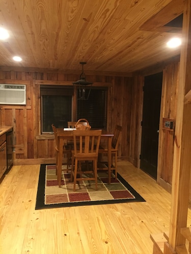 Hawk Nest Peaceful Times In The Clouds 2019 Room Prices Deals