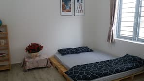 2 bedrooms, premium bedding, desk, free WiFi