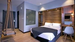 18 bedrooms, minibar, soundproofing, iron/ironing board