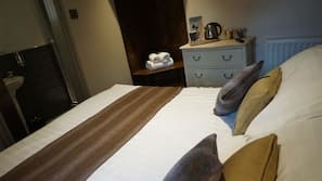 Cots/infant beds, free WiFi, linens