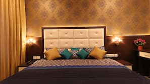 Premium bedding, free WiFi