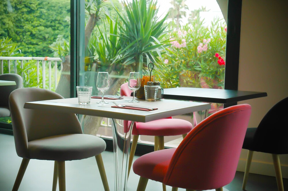 ibis Styles Fréjus Saint-Raphaël in Fréjus | Best Rates & Deals on Orbitz