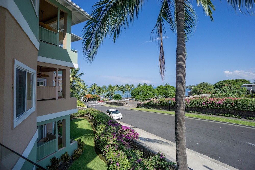 2302 The Beach Villas At Kahaluu Two Bedroom Condo 2018 Room 2302 The Beach Villas At Kahaluu Two Bedroom Condo 3 5 Out Of 0 Bathroom Featured Image