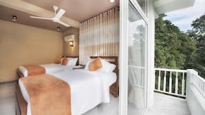 1 bedroom, premium bedding, in-room safe, desk