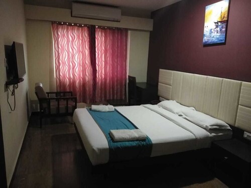 Best 3 Star Hotels Accommodation In Arakkonam Wotif Hotel Grand Plaza