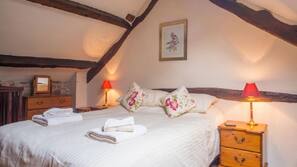 1 bedroom, premium bedding, iron/ironing board, free cots/infant beds