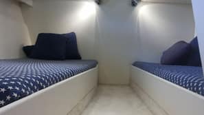 3 bedrooms, linens