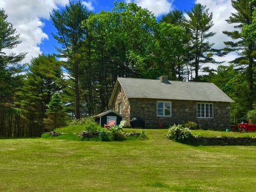Hotels Near Bethel Woods Monticello Top 10 By Cozy Stone Cottage Home In The Catskills On 30 Private Acres