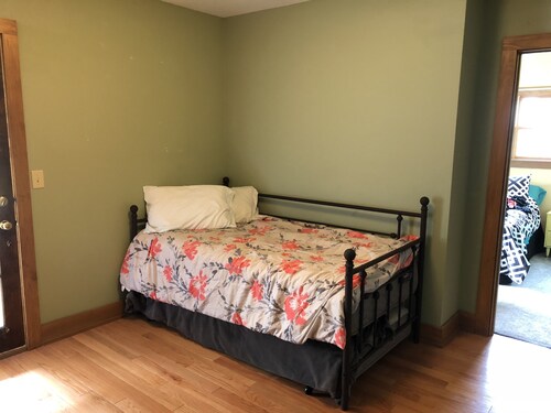 Hotels Near Road America Sheboygan Top 10 By Cute 3 Bedroom 2 Full Bath House Just 6 Miles From Road America