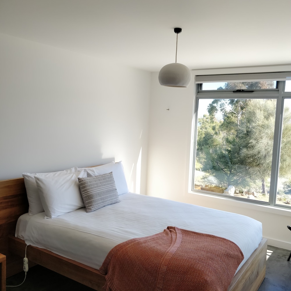 Aplite House