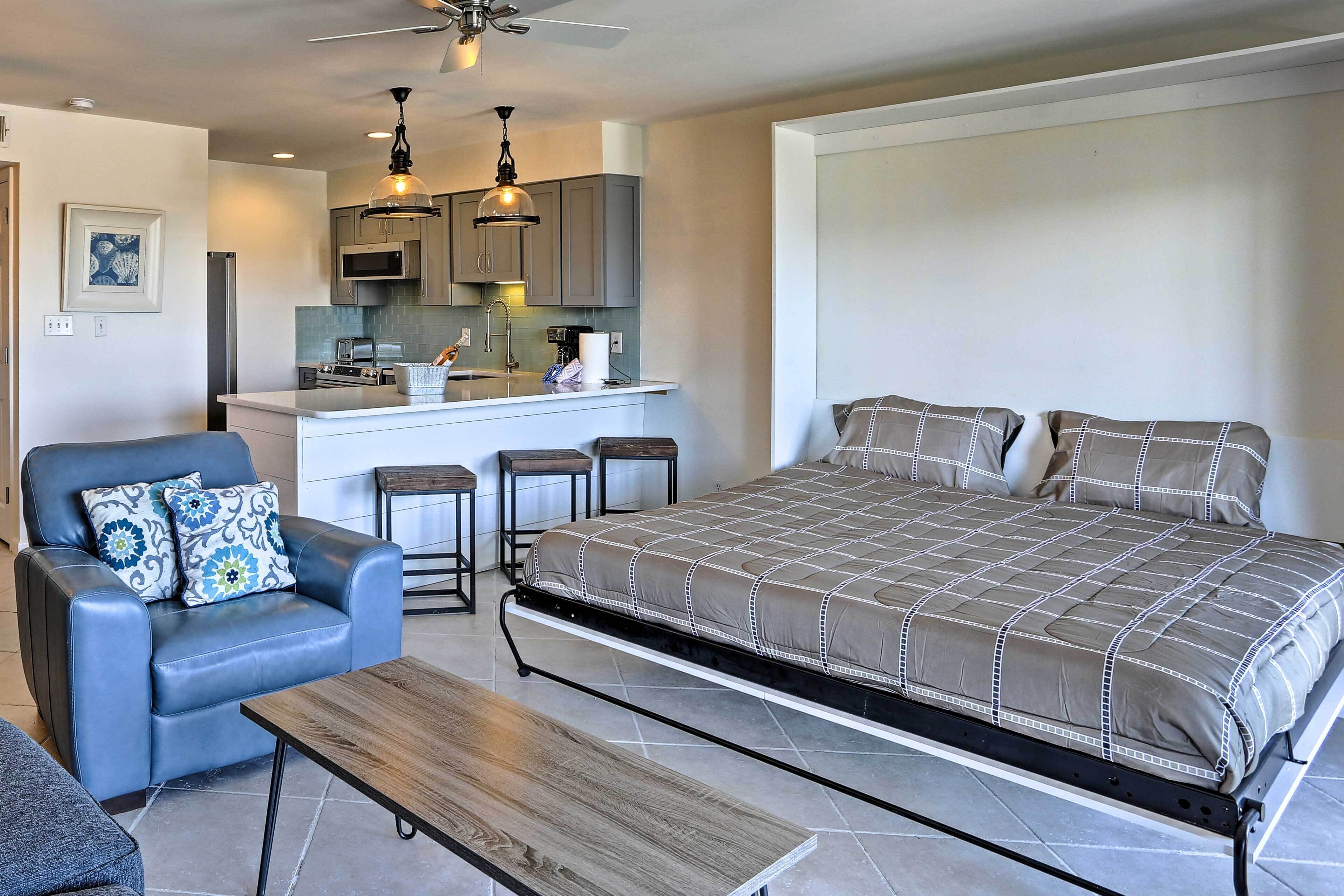 30A Seagrove Beach Studio w/Pool - Walk to Beach! in Santa Rosa Beach, United States